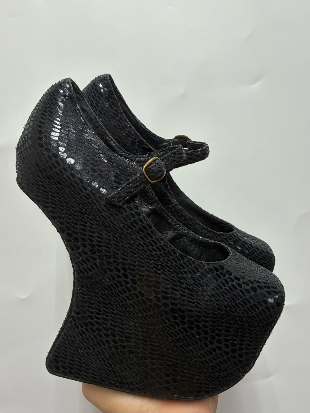 Vintage Y2K Jeffrey Campbell 6 Black Metallic Snake Platform Heels Mary Jane 00s